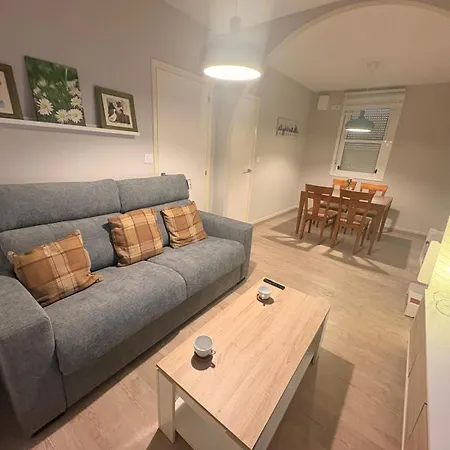 Acogedora Casa Al Lado De Vut-co-02999 Appartamento *